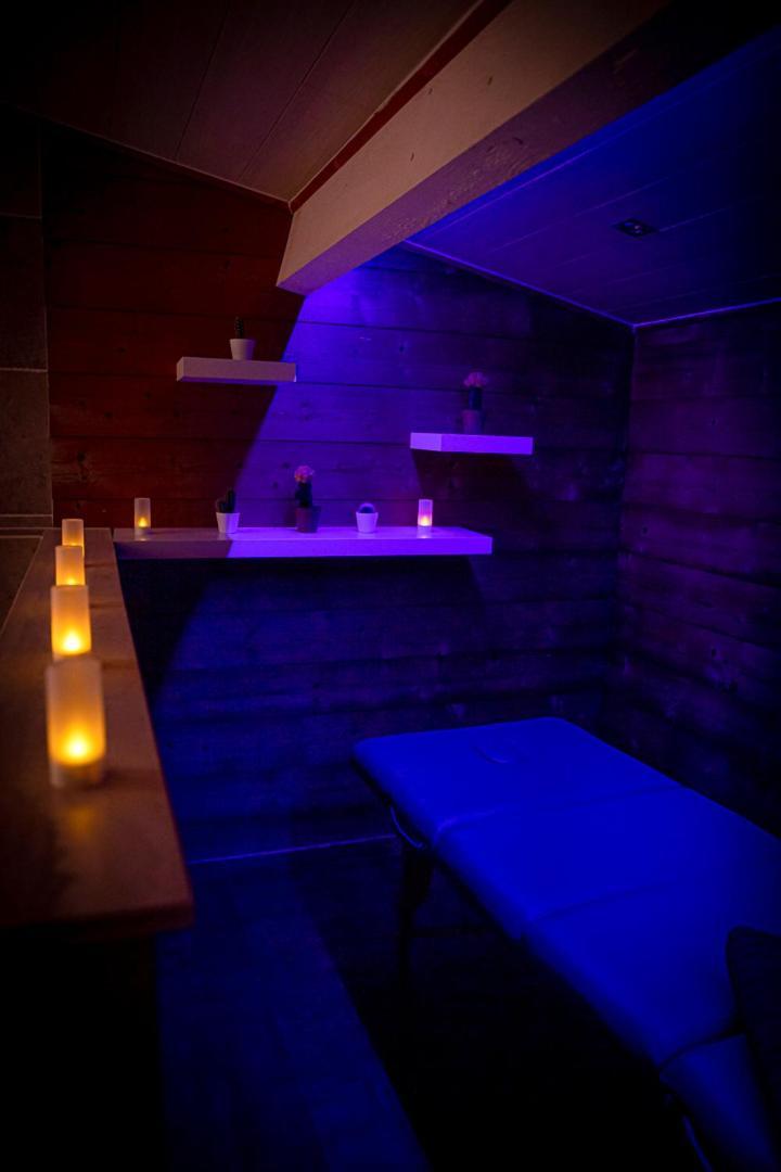 Le Spa Du Cabanon: Cabanon De Luxe Avec Spa Entierement Privatif Aye المظهر الخارجي الصورة